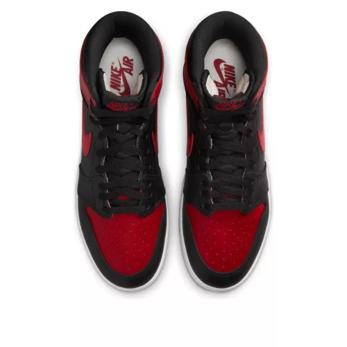 Jordan 1 Retro High '85 OG Bred (2025) magas szárú sneaker – termékfotó, oldalnézet