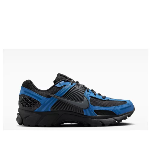 Nike Zoom Vomero 5 Black Court Blue alacsony szárú sneaker – termékfotó, oldalnézet