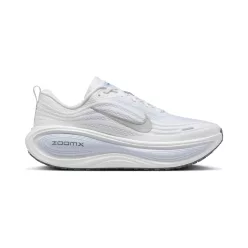 Nike Vomero Plus White Hydrogen Blue Grey Fog alacsony szárú sneaker – termékfotó, oldalnézet