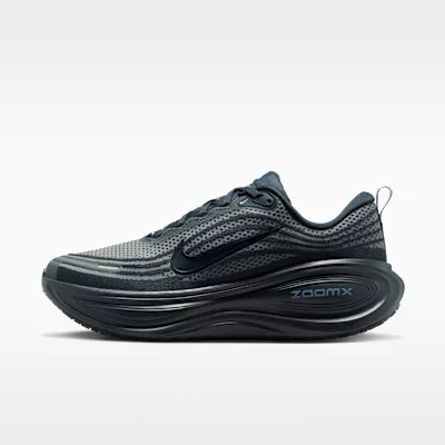 Nike Vomero Plus Thunder Blue Obsidian alacsony szárú sneaker – termékfotó, oldalnézet