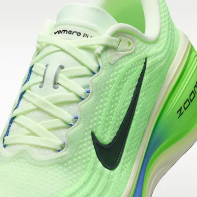 Nike Vomero Plus Volt Tint Lime Blast Sapphire alacsony szárú sneaker – termékfotó, oldalnézet
