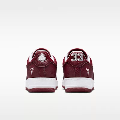 Nike Air Force 1 Low Kobe Bryant Forever Lower Merion Away alacsony szárú sneaker – termékfotó, oldalnézet
