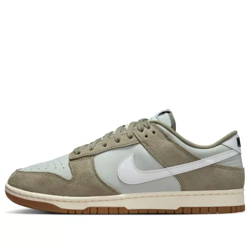 Nike Dunk Low Retro SE Light Silver Light Army Sail White alacsony szárú sneaker – termékfotó, oldalnézet