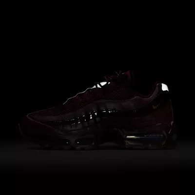 Nike Air Max 95 SE Big Bubble Total 90 Burgundy Crush sneaker – termékfotó, oldalnézet