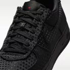 Nike Air Force 1 Low Valentine's Day Black (2026) alacsony szárú sneaker – termékfotó, oldalnézet