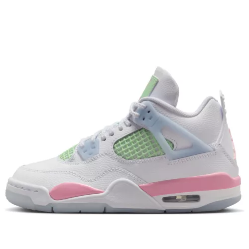 Jordan 4 Retro Valentine's Day (2026) (GS) alacsony szárú sneaker – termékfotó, oldalnézet