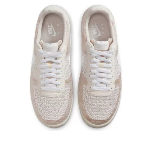 Nike Air Force 1 Flyknit 2.0 Light Bone alacsony szárú sneaker – termékfotó, oldalnézet