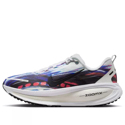 Nike Vomero 18 SE Light Trails alacsony szárú sneaker – termékfotó, oldalnézet