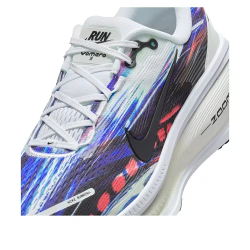 Nike Vomero 18 SE Light Trails alacsony szárú sneaker – termékfotó, oldalnézet