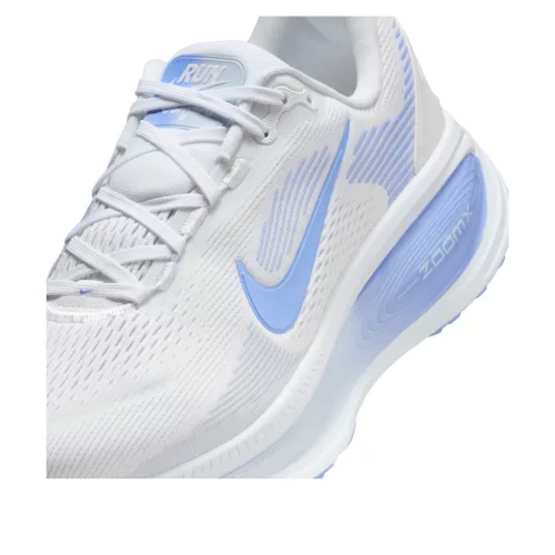 Nike Vomero 18 'White Royal Pulse' (Women's) alacsony szárú sneaker – termékfotó, oldalnézet