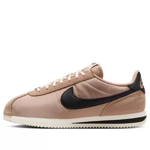 Nike Cortez Desert Black Sail (Women's) alacsony szárú sneaker – termékfotó, oldalnézet