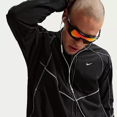 Nike Men's Dri-Fit Retro Running Track Jacket Black – termékfotó, oldalnézet