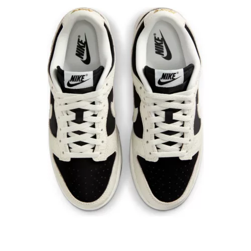 Nike Dunk Low Embossed Black Sail alacsony szárú sneaker – termékfotó, oldalnézet