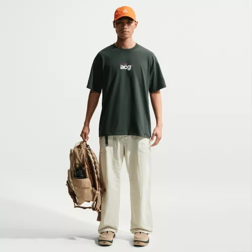 Nike ACG Men's Dri-FIT T-Shirt Black Spruce – termékfotó, oldalnézet