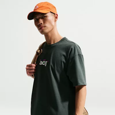Nike ACG Men's Dri-FIT T-Shirt Black Spruce – termékfotó, oldalnézet