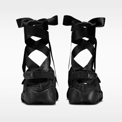Nike Air Rift Triple Black Satin (Women's) alacsony szárú sneaker – termékfotó, oldalnézet