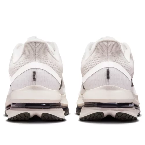 Nike Air Zoom Pegasus Premium Run alacsony szárú sneaker – termékfotó, oldalnézet