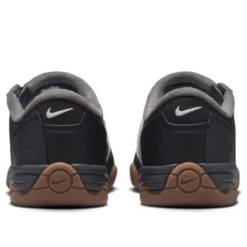 Nike Total 90 3 SP Black Gum (Women's) alacsony szárú sneaker – termékfotó, oldalnézet