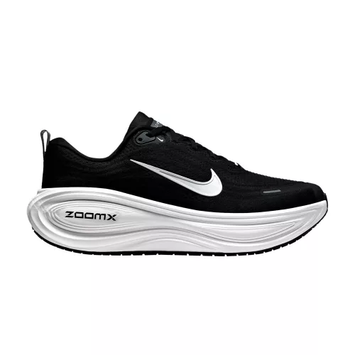 Nike Vomero Plus Extra Wide 'Black Cool Grey' alacsony szárú sneaker – termékfotó, oldalnézet