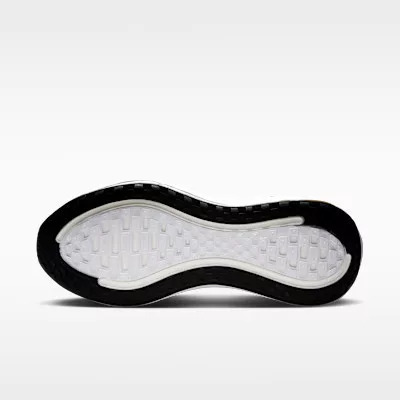 Nike Vomero Plus Extra Wide 'Black Cool Grey' alacsony szárú sneaker – termékfotó, oldalnézet