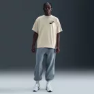Nike Solo Swoosh Men's T-Shirt Light Khaki – termékfotó, oldalnézet