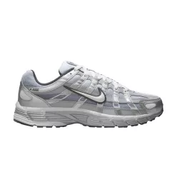 Nike P-6000 Metallic Silver Summit White-Wolf Grey alacsony szárú sneaker – termékfotó, oldalnézet