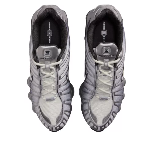 Nike Shox TL Metallic Silver alacsony szárú sneaker – termékfotó, oldalnézet