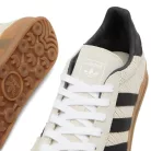 adidas Gazelle Indoor Aluminum Core Black alacsony szárú sneaker – termékfotó, oldalnézet