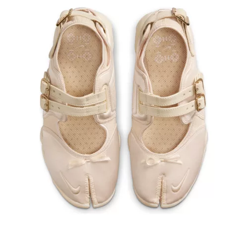 Nike Air Rift Pearl White Buckle Strap (Women's) alacsony szárú sneaker – termékfotó, oldalnézet