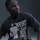 LeBron 'Best In Class' Men's Basketball T-Shirt Off-Noir – termékfotó, oldalnézet