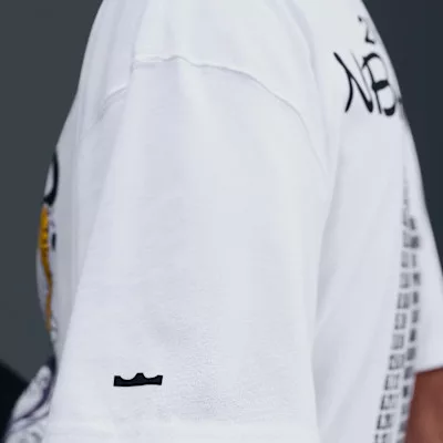 LeBron 'Bubble Boy' Men's Basketball T-Shirt White – termékfotó, oldalnézet