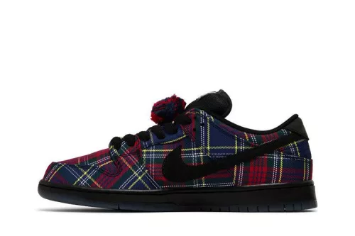Nike SB Dunk Low Nardwuar férfi alacsony szárú utcai sneaker piros fekete sárga kék