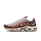 Air Max Plus 'Light Orewood Brown Dark Pony' (Women's) alacsony szárú sneaker – termékfotó, oldalnézet