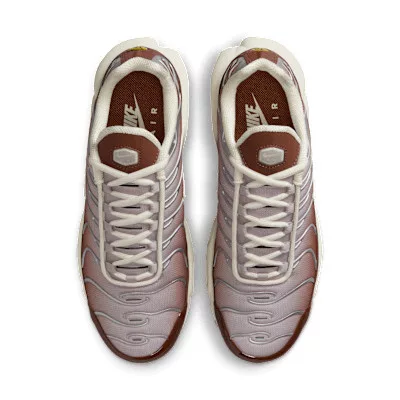 Air Max Plus 'Light Orewood Brown Dark Pony' (Women's) alacsony szárú sneaker – termékfotó, oldalnézet