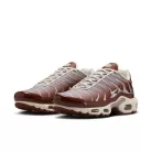 Air Max Plus 'Light Orewood Brown Dark Pony' (Women's) alacsony szárú sneaker – termékfotó, oldalnézet