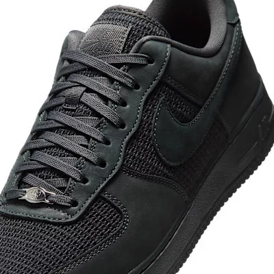 Nike Air Force 1 Low '07 LV8 Anthracite Off Noir alacsony szárú sneaker – termékfotó, oldalnézet