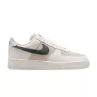Nike Air Force 1 '07 LV8 'Phantom Cream II Metallic Silver Dark Smoke Grey' alacsony szárú sneaker – termékfotó, oldalnézet