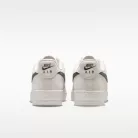Nike Air Force 1 '07 LV8 'Phantom Cream II Metallic Silver Dark Smoke Grey' alacsony szárú sneaker – termékfotó, oldalnézet