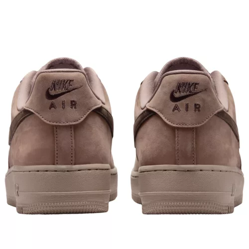 Nike Air Force 1 '07 LV8 Mink Brown Dark Hazel alacsony szárú sneaker – termékfotó, oldalnézet