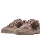 Nike Air Force 1 '07 LV8 Mink Brown Dark Hazel alacsony szárú sneaker – termékfotó, oldalnézet