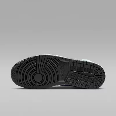 Air Jordan 1 Mid SE Lucky Green férfi közepes szárú utcai sneaker fehér zöld sárga fekete
