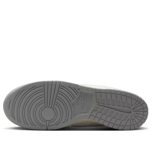 Nike Dunk Low Retro PRM Sail Light Bone Coconut Milk alacsony szárú sneaker – termékfotó, oldalnézet