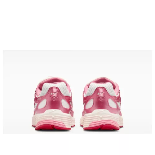 Nike P-6000 White Silt Red Peony (Women's) alacsony szárú sneaker – termékfotó, oldalnézet