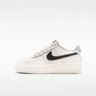 Nike Air Force 1 Low Essential+ Phantom Black (GS) alacsony szárú sneaker – termékfotó, oldalnézet