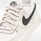 Nike Air Force 1 Low Essential+ Phantom Black (GS) alacsony szárú sneaker – termékfotó, oldalnézet