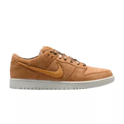 Nike SB Dunk Low Pro NOTE Shop Manchester Brew and Biscuits alacsony szárú sneaker – termékfotó, oldalnézet