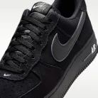 Nike Air Force 1 Low '07 LV8 Black Iron Grey alacsony szárú sneaker – termékfotó, oldalnézet