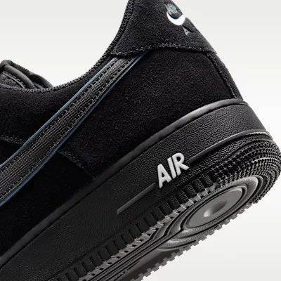 Nike Air Force 1 Low '07 LV8 Black Iron Grey alacsony szárú sneaker – termékfotó, oldalnézet