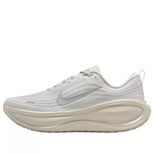 Nike Vomero Plus Running is Mental alacsony szárú sneaker – termékfotó, oldalnézet