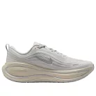 Nike Vomero Plus Running is Mental alacsony szárú sneaker – termékfotó, oldalnézet